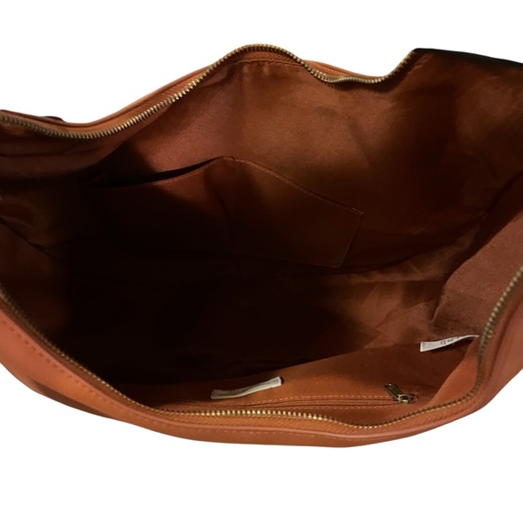 Universal Thread Tan and Black Shoulder Bag - Picture 9 of 13